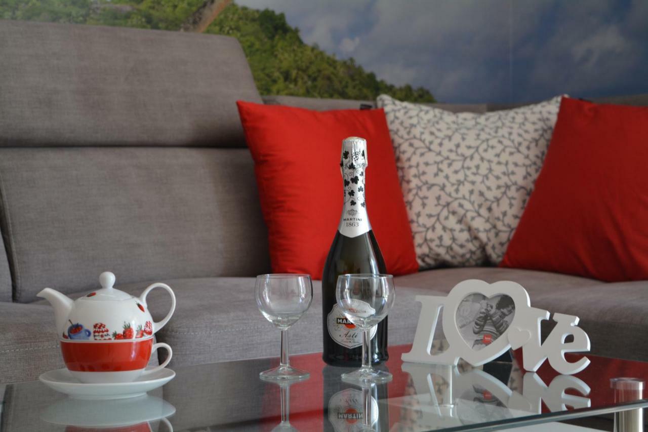 Apartament Ibiza Przy Plazy 레왈 외부 사진